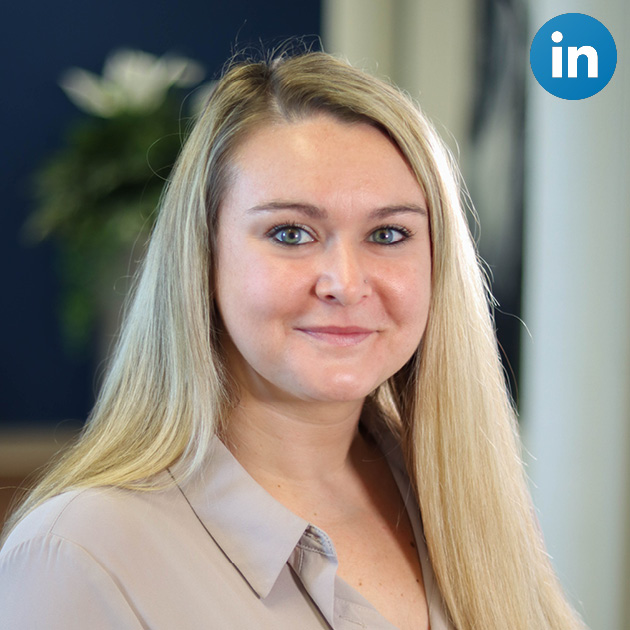 Amy Chase Headshot with LinkedIn Icon on corner