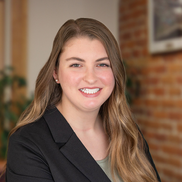 Amy Chase Headshot with LinkedIn Icon on corner